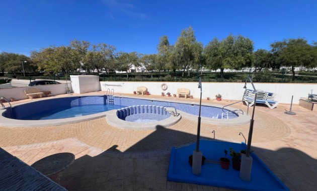 Venta - House -
Entre Naranjo - Vistabella Golf