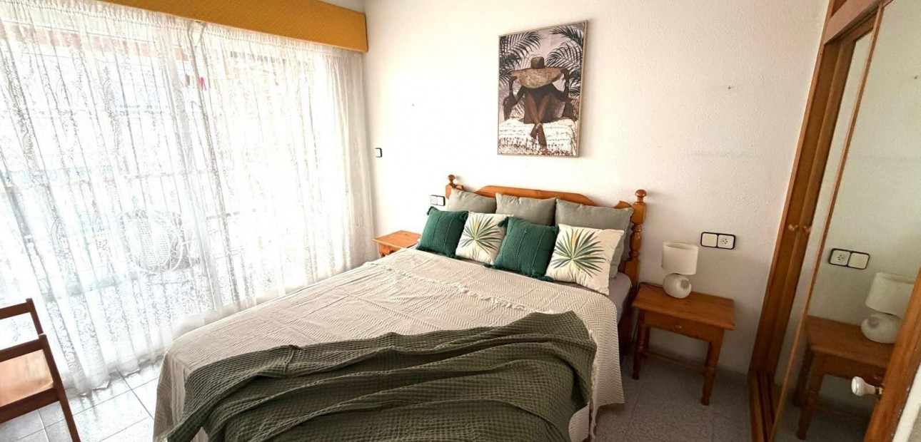 Sale - Apartment / flat -
Torrevieja - Estacion de autobuses