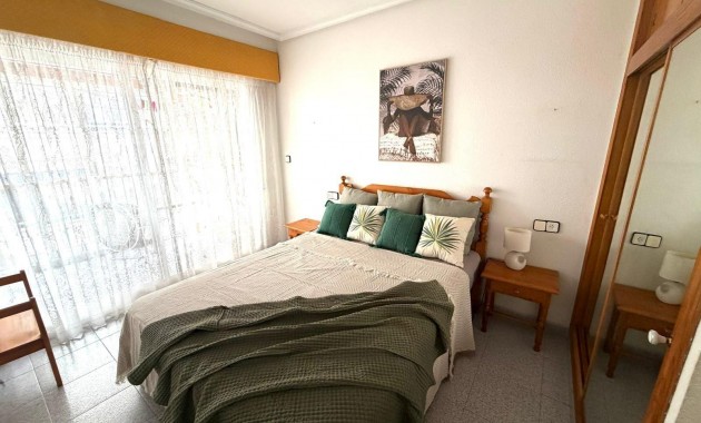 Sale - Apartment / flat -
Torrevieja - Estacion de autobuses
