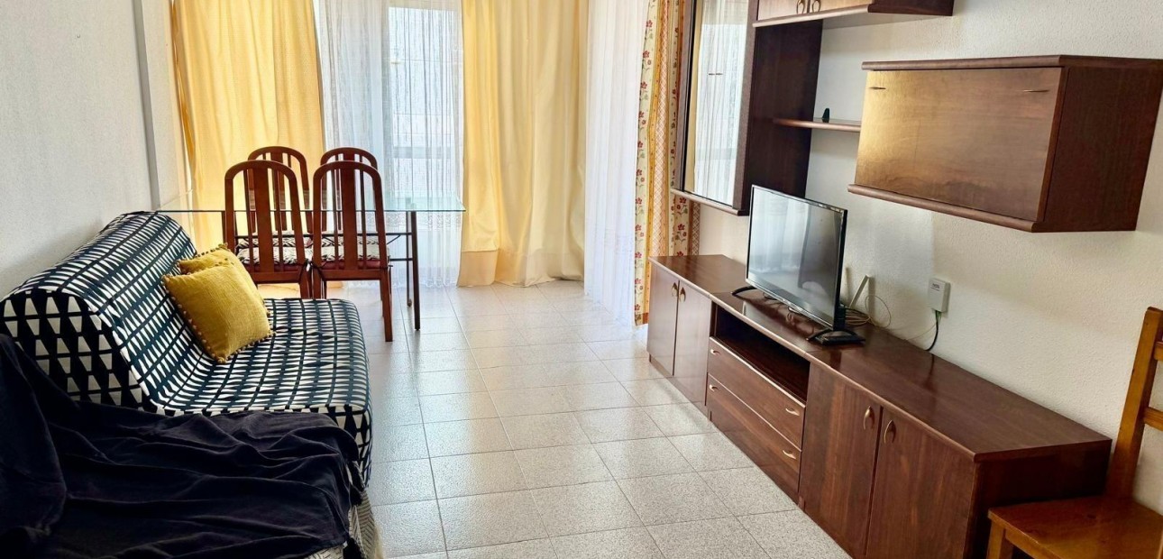 Sale - Apartment / flat -
Torrevieja - Estacion de autobuses