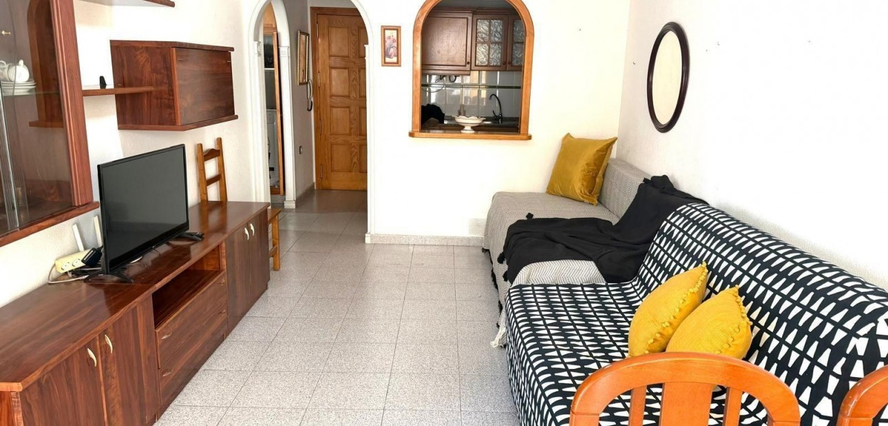 Sale - Apartment / flat -
Torrevieja - Estacion de autobuses