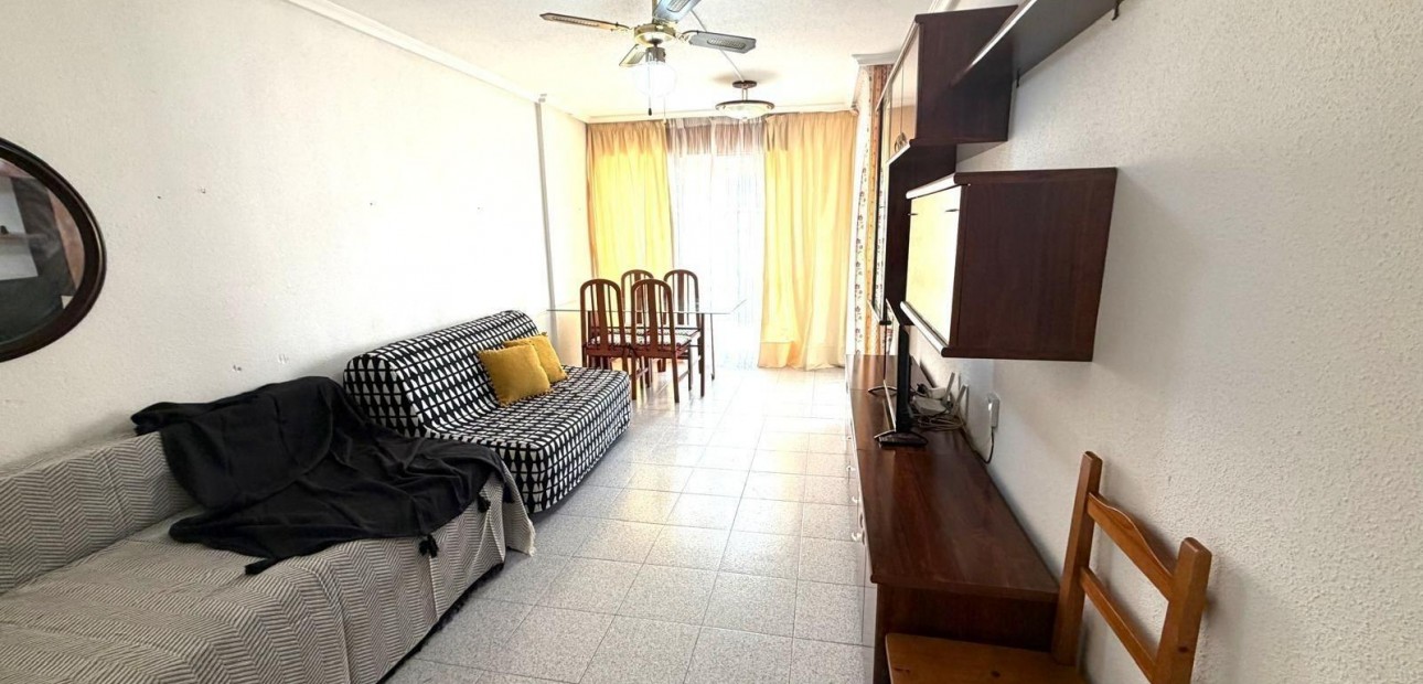 Sale - Apartment / flat -
Torrevieja - Estacion de autobuses