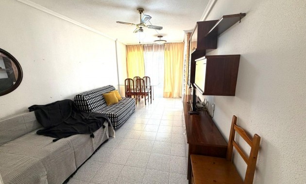 Sale - Apartment / flat -
Torrevieja - Estacion de autobuses