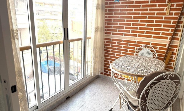 Sale - Apartment / flat -
Torrevieja - Estacion de autobuses
