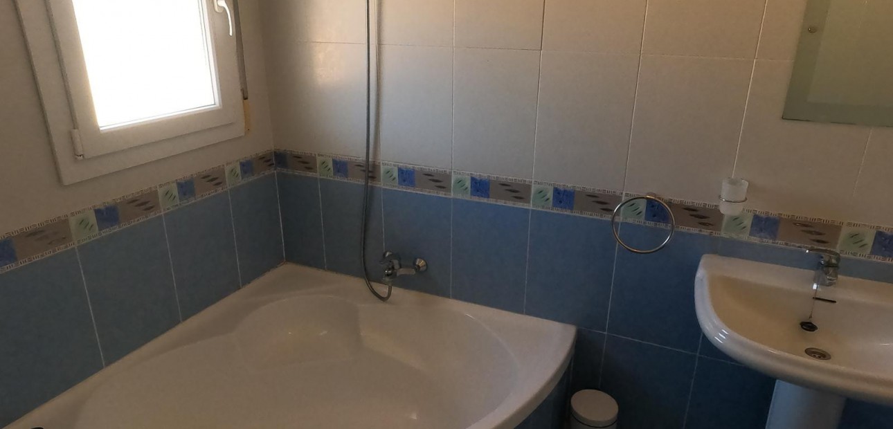 Herverkoop - Detached Villa -
Algorfa - La Finca Golf Resort