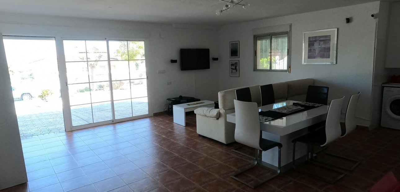 Herverkoop - Detached Villa -
Algorfa - La Finca Golf Resort