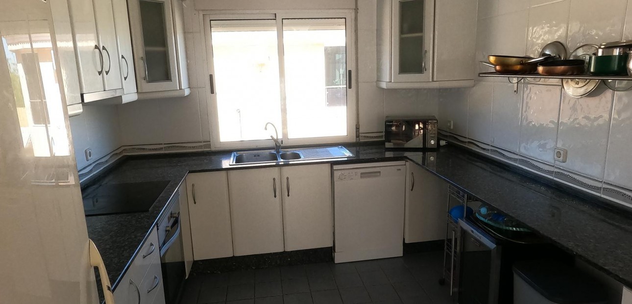 Herverkoop - Detached Villa -
Algorfa - La Finca Golf Resort