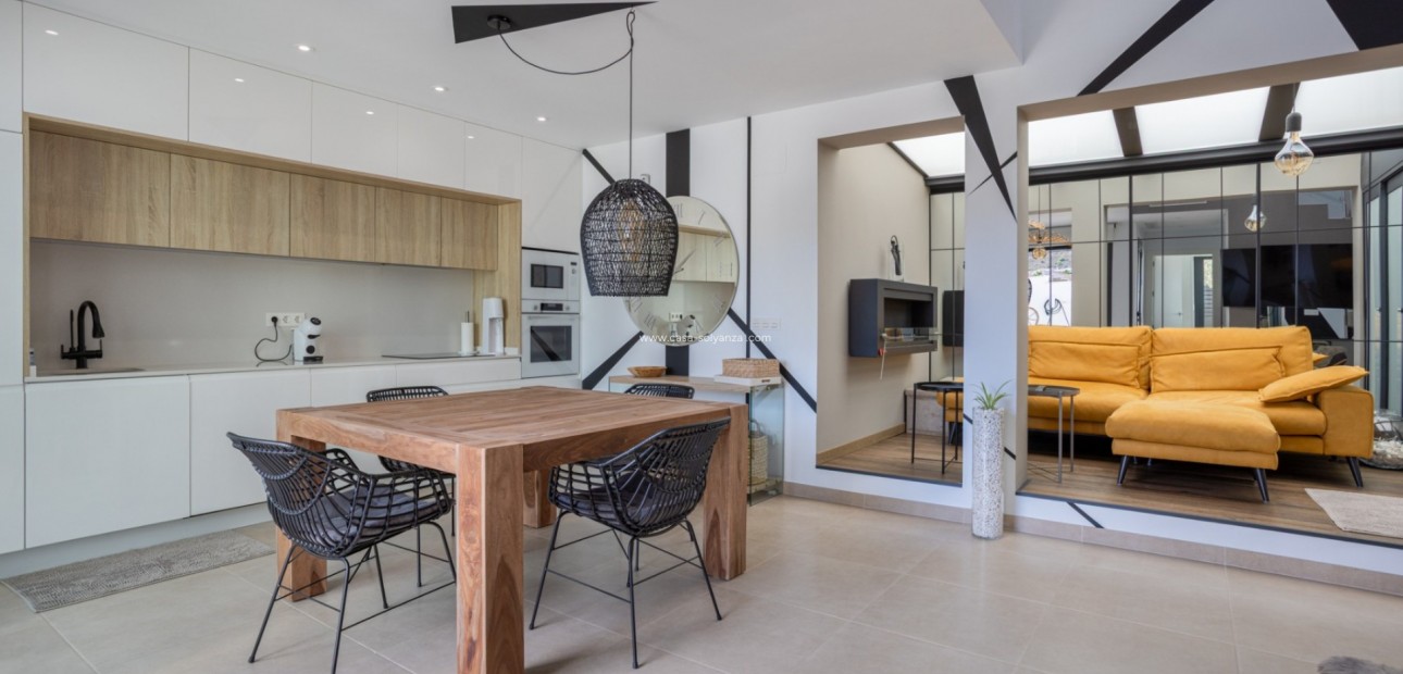 Herverkoop - Detached Villa -
Benijofar - Benijofar - Village