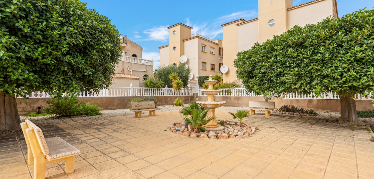Venta - Apartamento / piso -
Orihuela Costa - Lomas de Cabo Roig