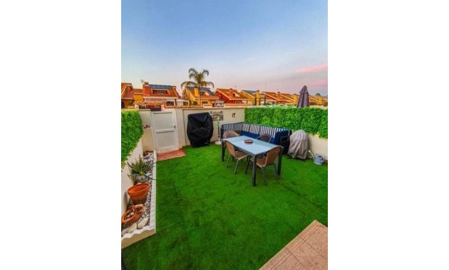 Herverkoop - Villa -
Guardamar del Segura - Urb el raso