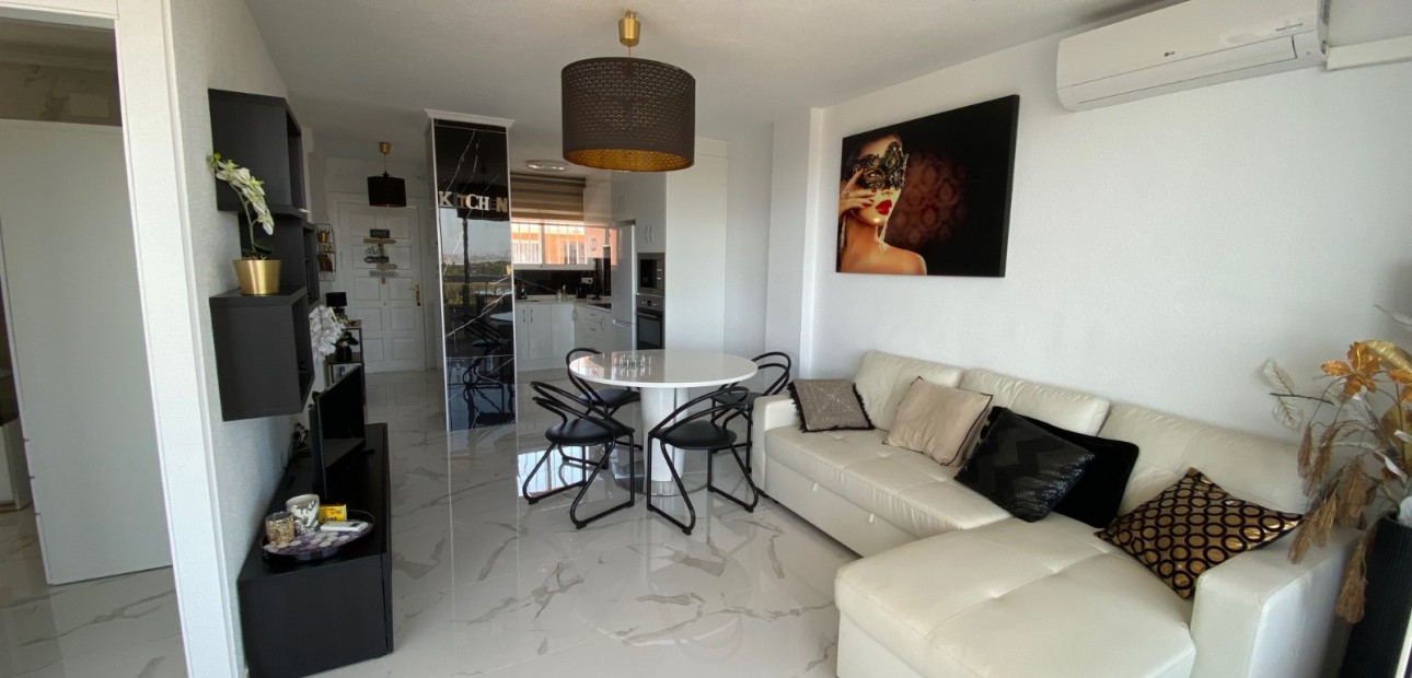 Herverkoop - Appartement / flat -
Torrevieja - Punta Prima