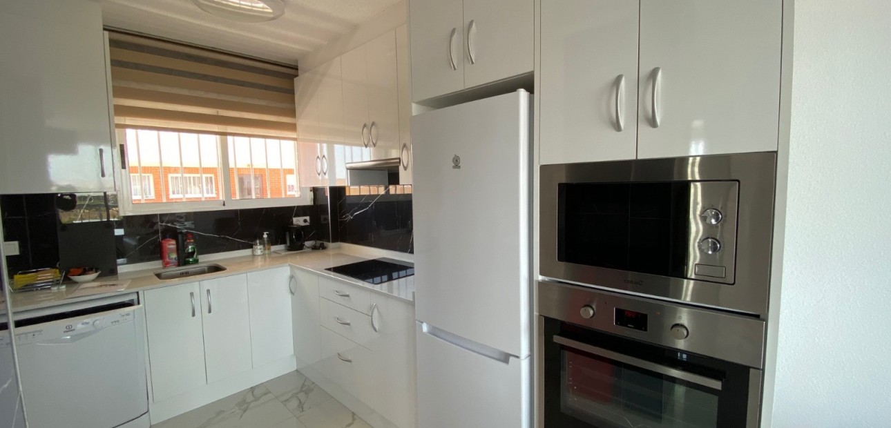 Herverkoop - Appartement / flat -
Torrevieja - Punta Prima