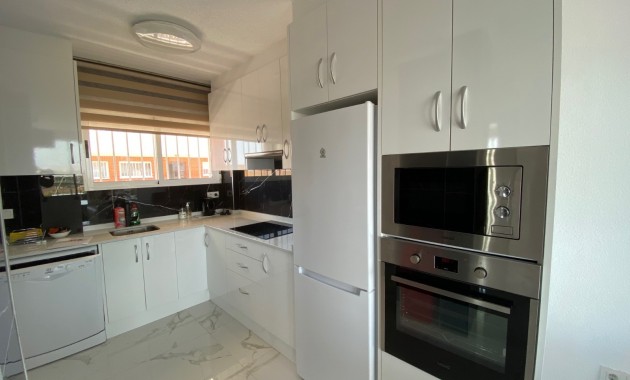 Herverkoop - Appartement / flat -
Torrevieja - Punta Prima