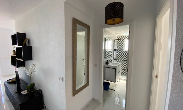 Herverkoop - Appartement / flat -
Torrevieja - Punta Prima