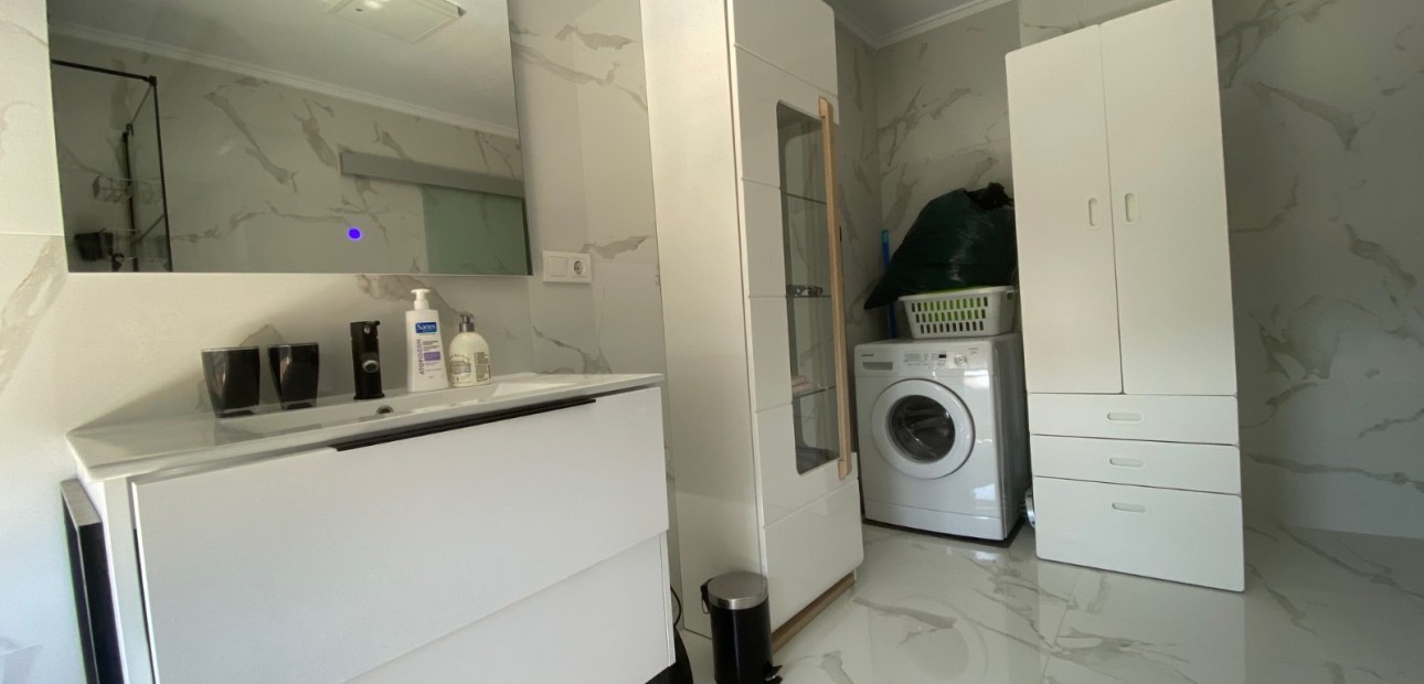 Herverkoop - Appartement / flat -
Torrevieja - Punta Prima