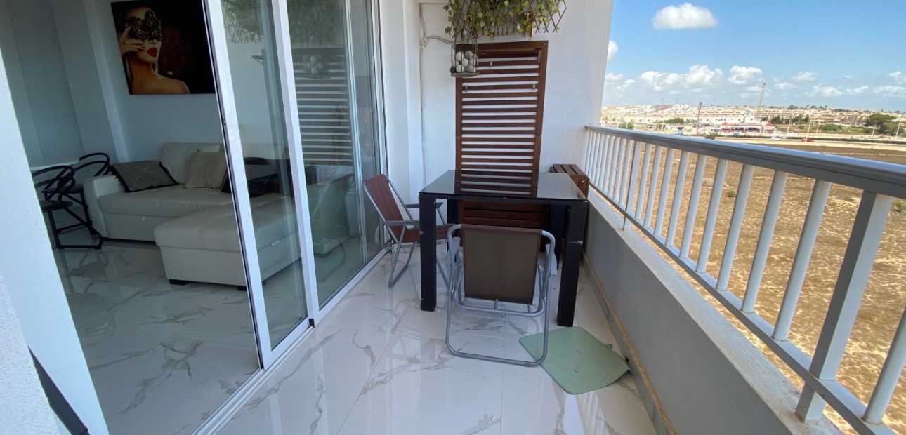 Herverkoop - Appartement / flat -
Torrevieja - Punta Prima