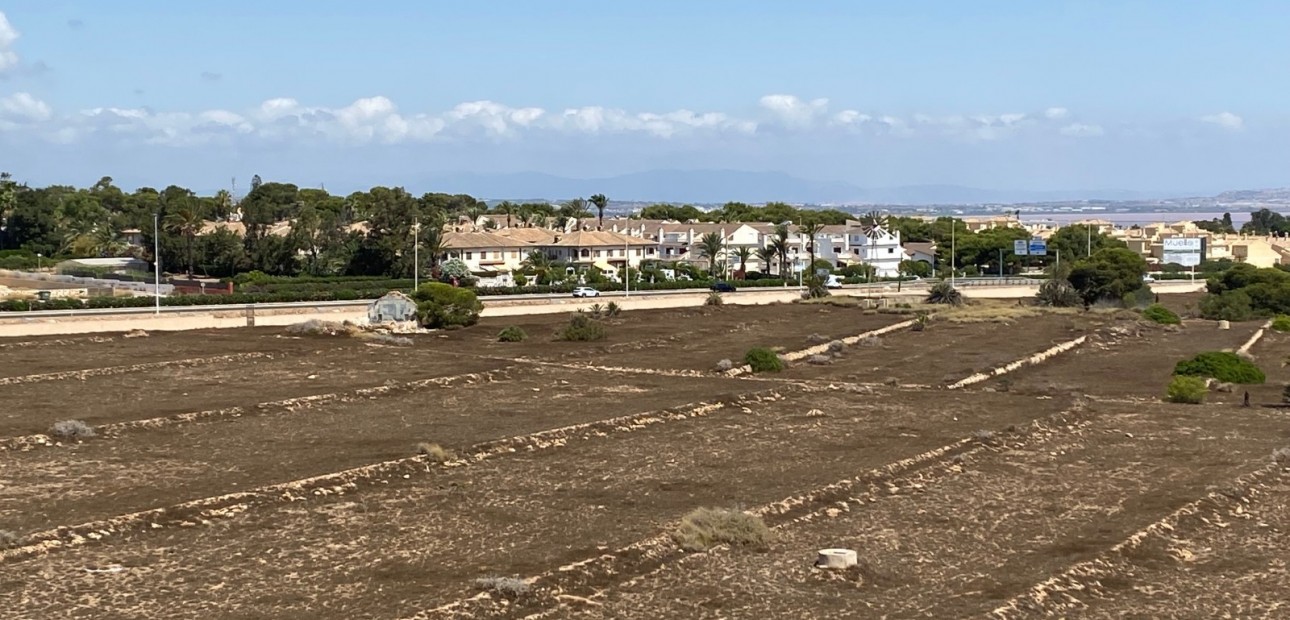 Herverkoop - Appartement / flat -
Torrevieja - Punta Prima