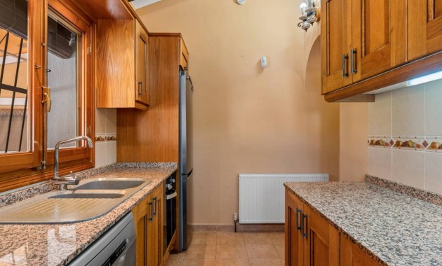 Venta - Finca / Country Property -
Rafal