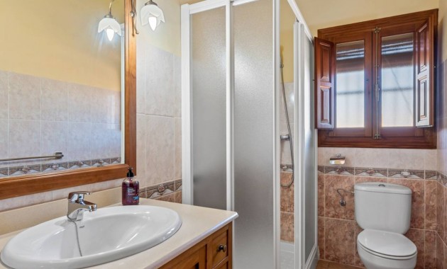 Venta - Finca / Country Property -
Rafal