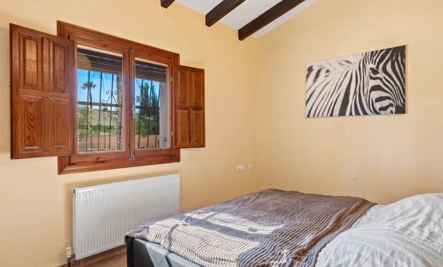 Venta - Finca / Country Property -
Rafal