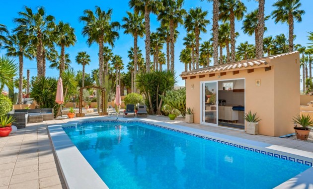 Venta - Finca / Country Property -
Rafal