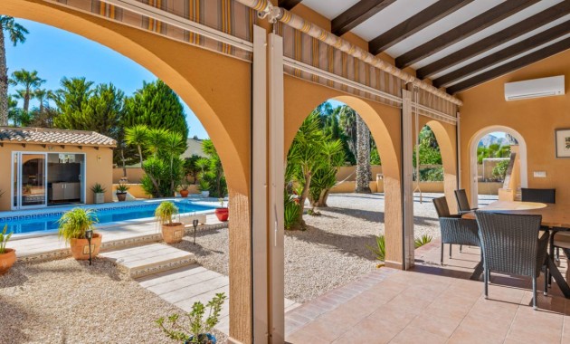 Venta - Finca / Country Property -
Rafal