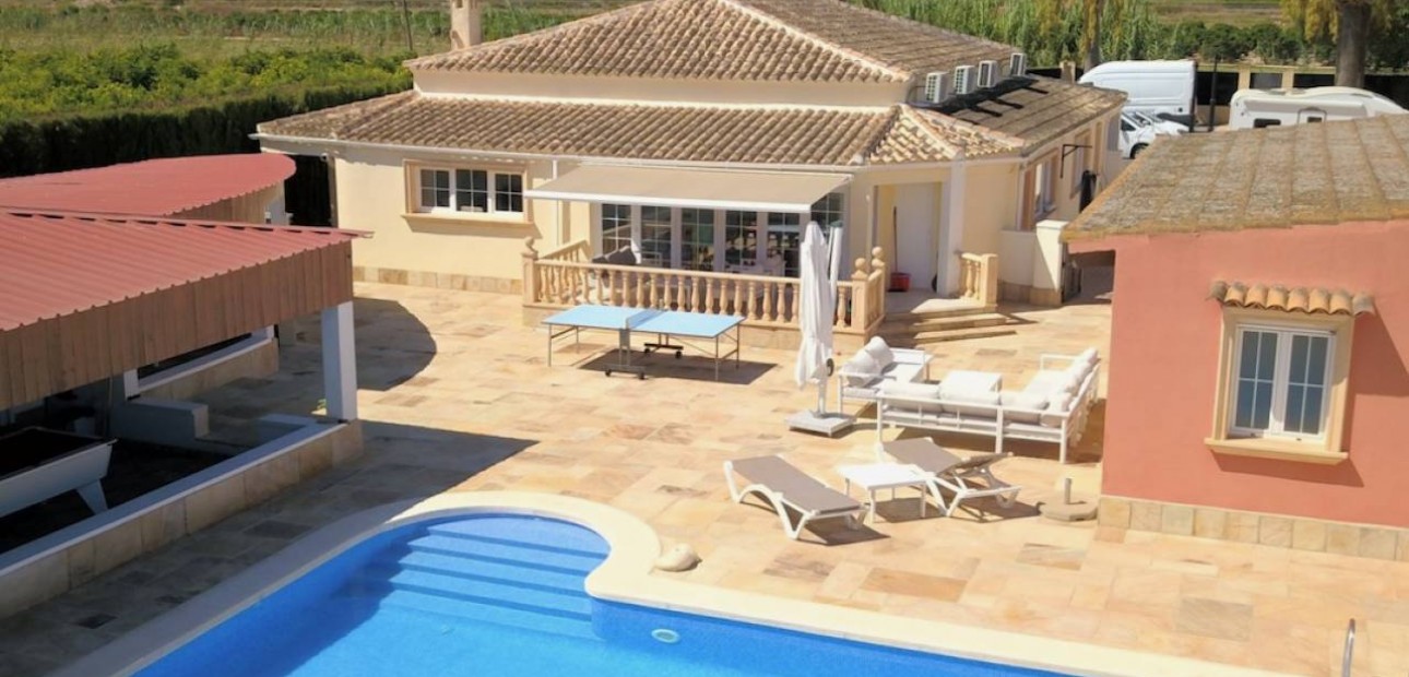 Herverkoop - Villa -
Las Heredades - Heredades