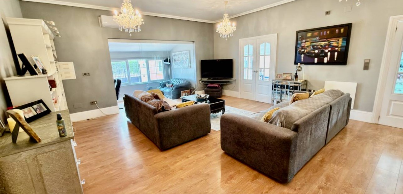 Herverkoop - Villa -
Las Heredades - Heredades