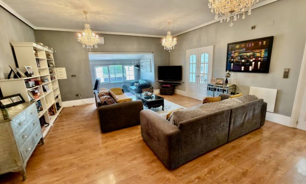 Herverkoop - Villa -
Las Heredades - Heredades