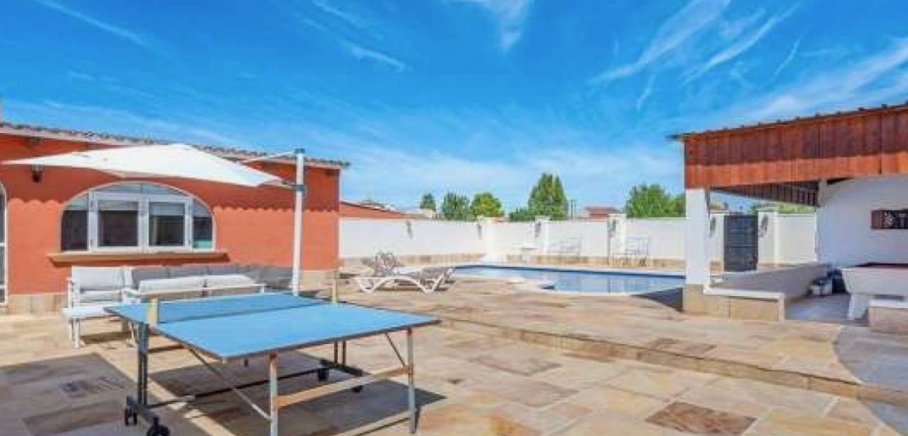 Herverkoop - Villa -
Las Heredades - Heredades