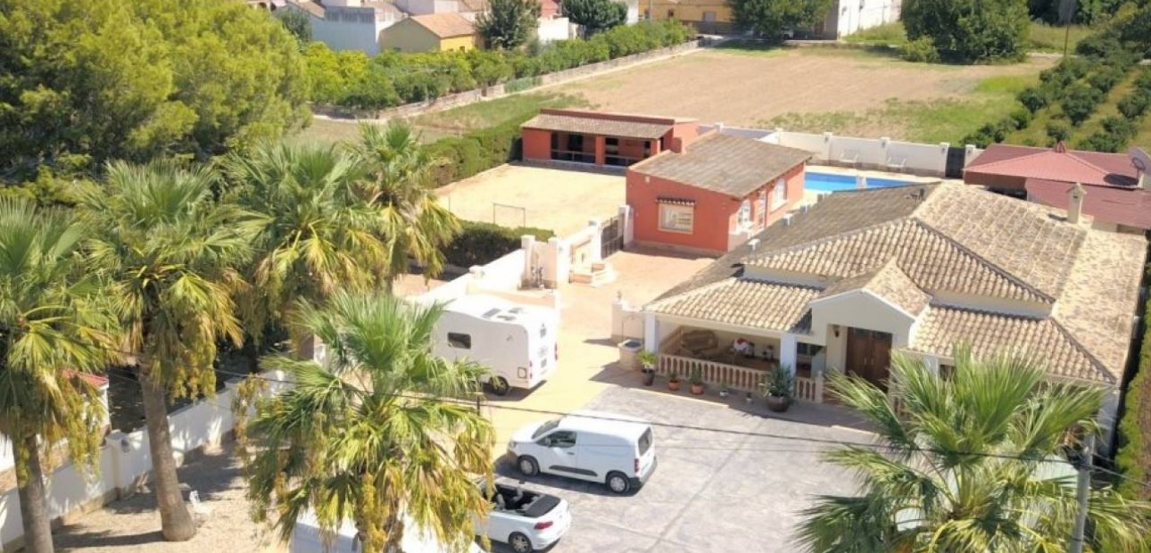 Herverkoop - Villa -
Las Heredades - Heredades