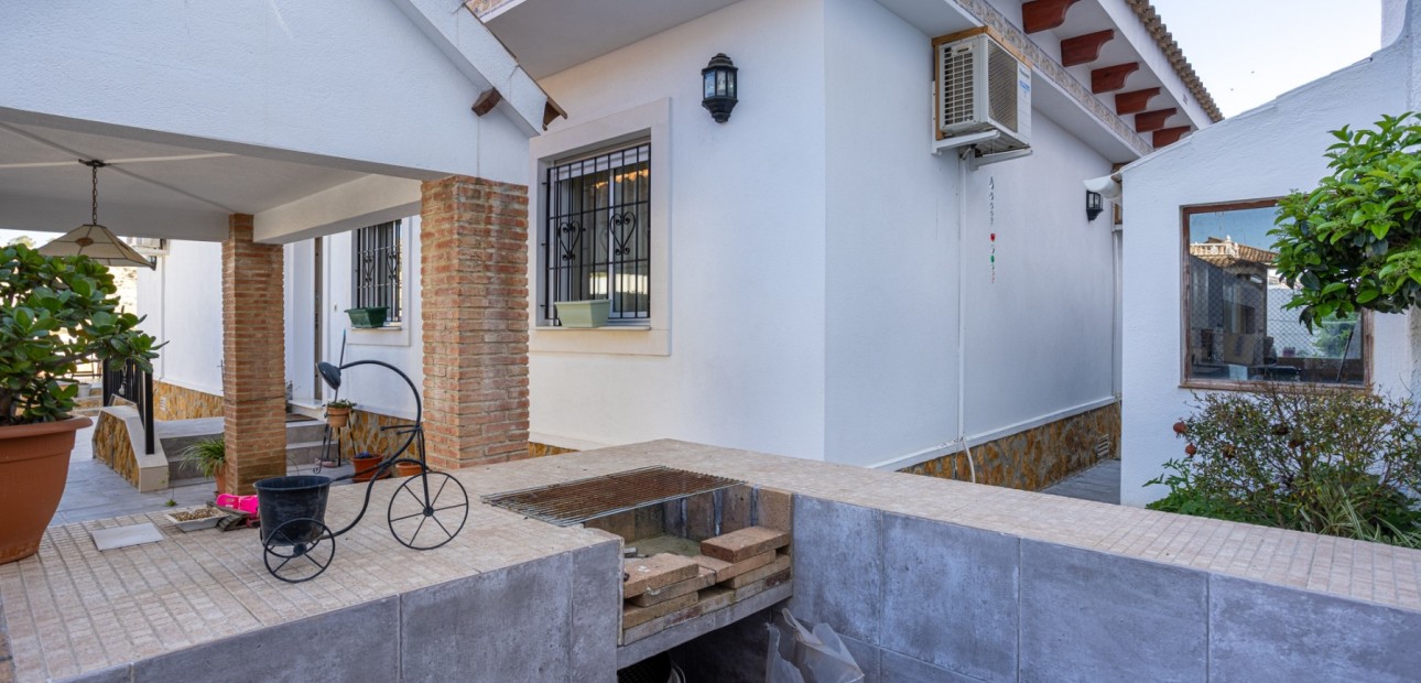 Herverkoop - Detached Villa -
Bigastro - Villas Andrea