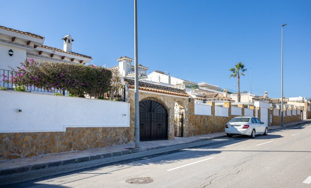 Herverkoop - Detached Villa -
Bigastro - Villas Andrea