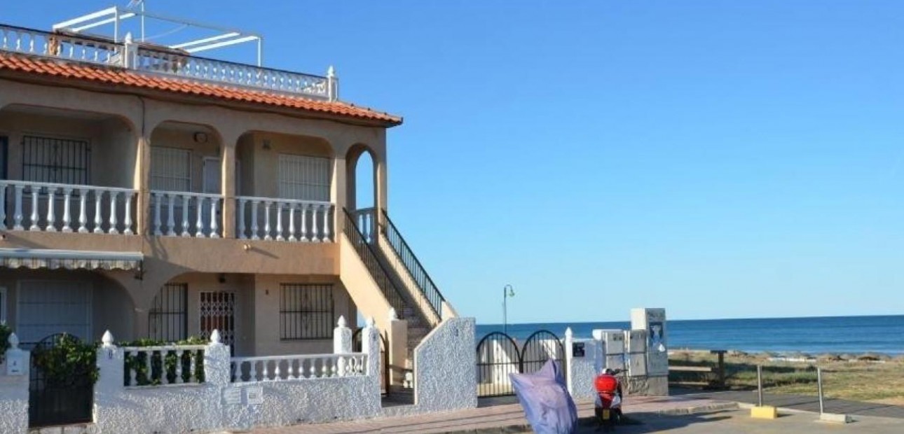 Herverkoop - Penthouse -
Torrevieja - Estacion de autobuses