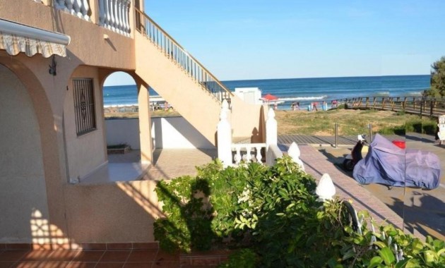 Herverkoop - Penthouse -
Torrevieja - Estacion de autobuses