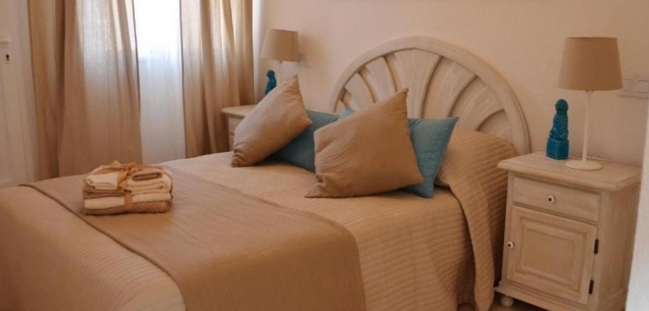 Herverkoop - Penthouse -
Torrevieja - Estacion de autobuses