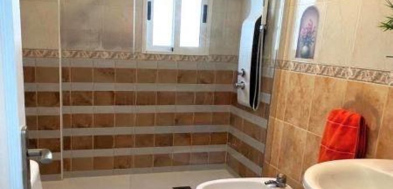 Herverkoop - Penthouse -
Torrevieja - Estacion de autobuses