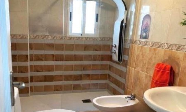 Herverkoop - Penthouse -
Torrevieja - Estacion de autobuses