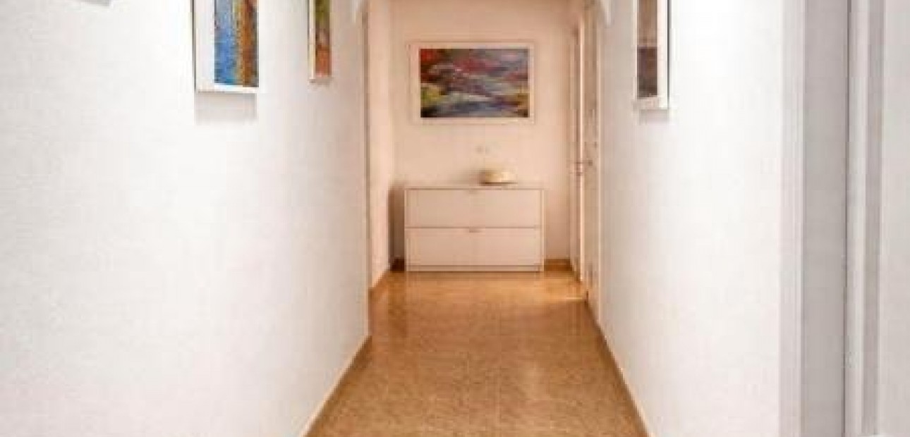 Herverkoop - Penthouse -
Torrevieja - Estacion de autobuses