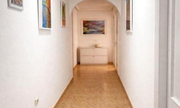 Herverkoop - Penthouse -
Torrevieja - Estacion de autobuses