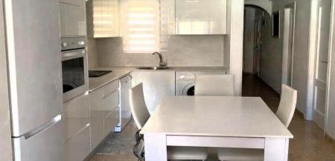 Herverkoop - Penthouse -
Torrevieja - Estacion de autobuses