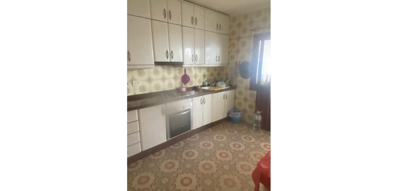 Herverkoop - Country House -
Guardamar del Segura - Pueblo