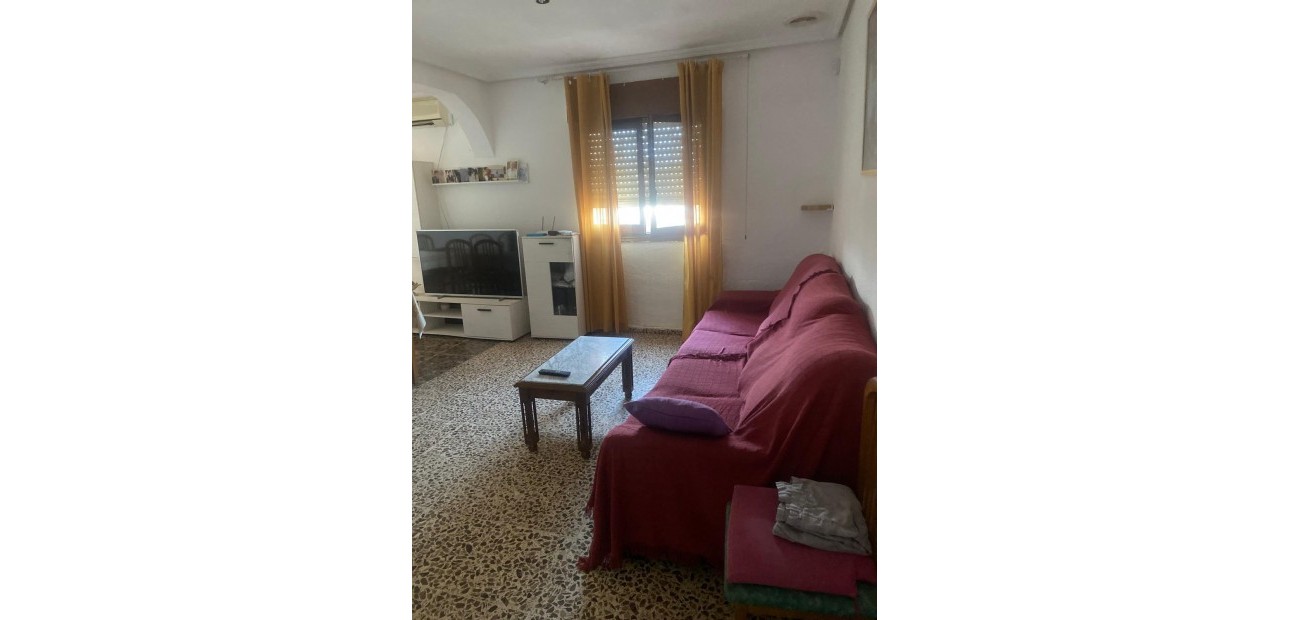 Herverkoop - Country House -
Guardamar del Segura - Pueblo