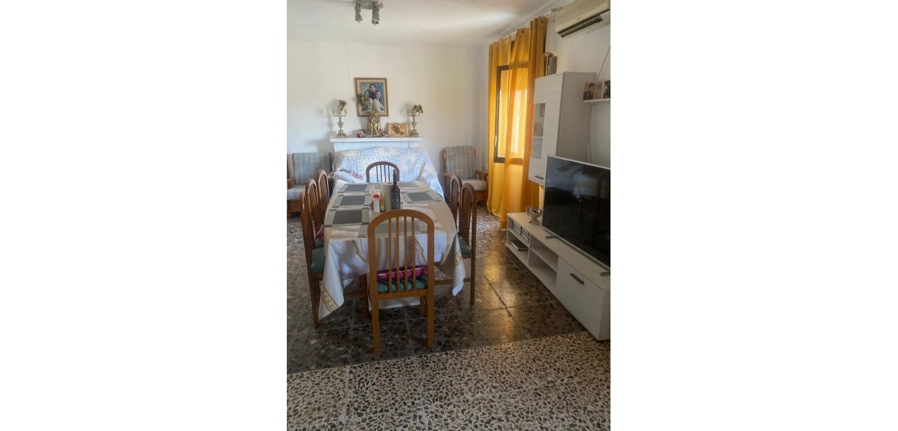 Herverkoop - Country House -
Guardamar del Segura - Pueblo