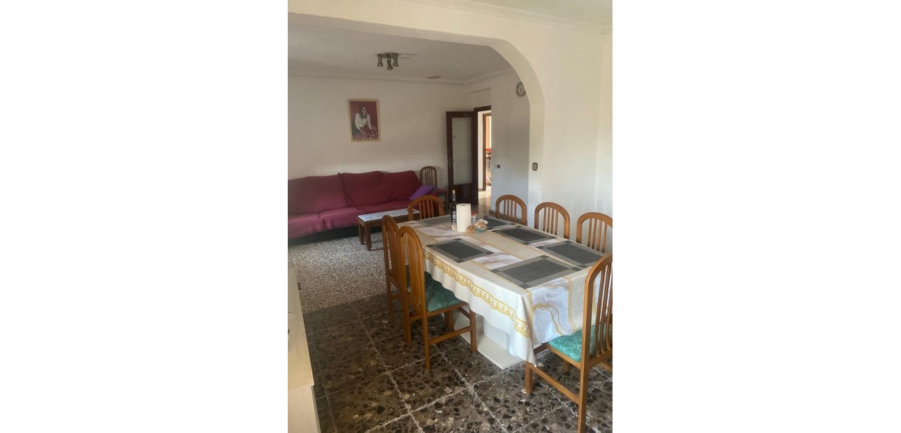 Herverkoop - Country House -
Guardamar del Segura - Pueblo