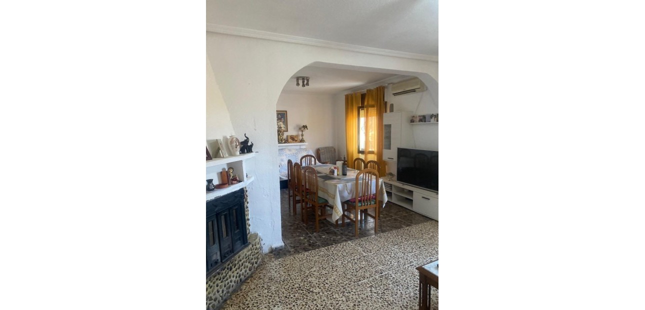 Herverkoop - Country House -
Guardamar del Segura - Pueblo