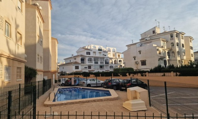 Sale - Apartment / flat -
Torrevieja - Playa de los locos