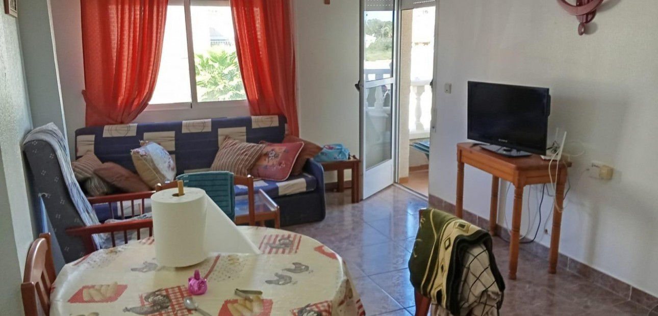 Sale - Apartment / flat -
Torrevieja - Playa de los locos