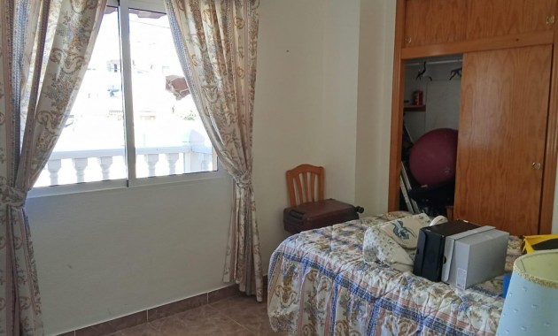 Sale - Apartment / flat -
Torrevieja - Playa de los locos