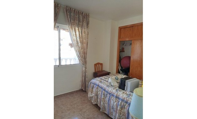 Sale - Apartment / flat -
Torrevieja - Playa de los locos